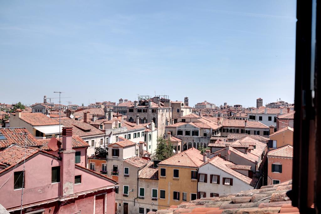 Ca' Badoer Attic Apartamento *